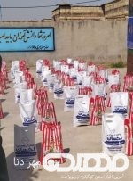 توزیع ۱۲۰ بسته کمک معیشتی در رزمایش احسان رمضان توسط گروه جهادی سردار شهید امیر علیزاده